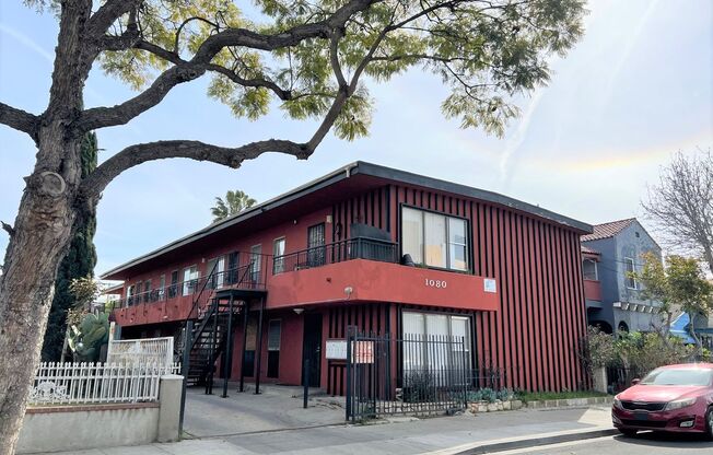 1080 Hoffman Ave