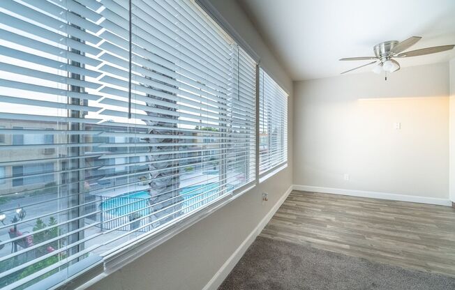 2 beds, 2 baths, 925 sqft, $1,995, Unit 16