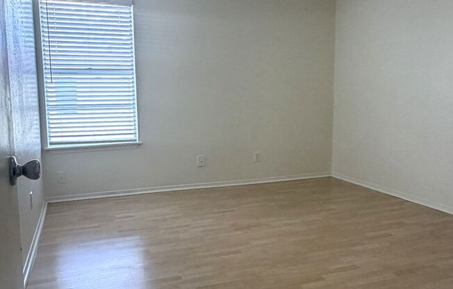 2 beds, 2 baths, 900 sqft, $1,399, Unit LAW7-213