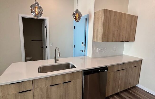 2 beds, 2 baths, 720 sqft, $1,649, Unit 820 #206