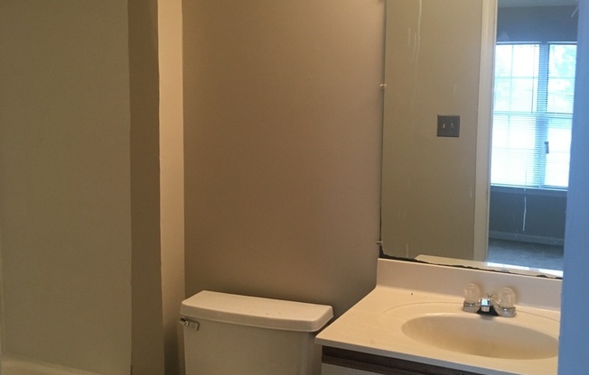 2 beds, 2 baths, $1,350