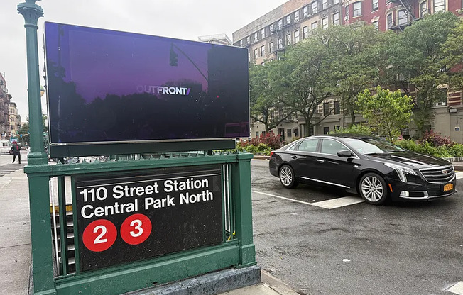 109 W 111 ST