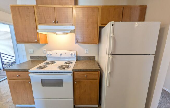 3 beds, 2 baths, 1,180 sqft, $1,529, Unit B303