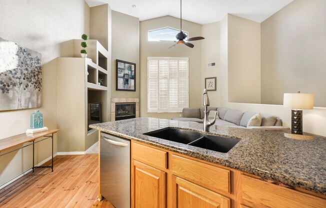 Beautifully Furnished 2bed/2bath Condo in Scottsdale Villas at Vista Verde
