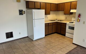 1016 W MacArthur Ave