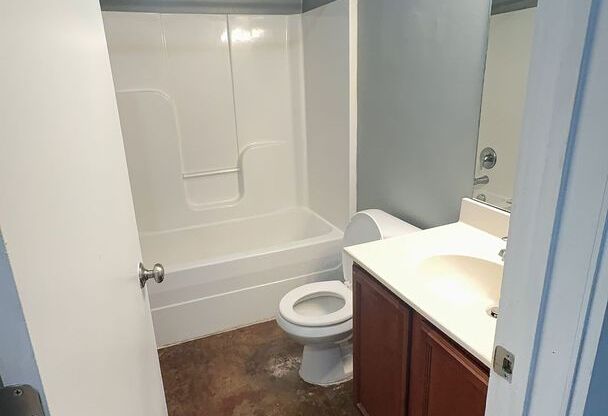 1 bed, 1 bath, 599 sqft, $1,153.6, Unit Apt. 204