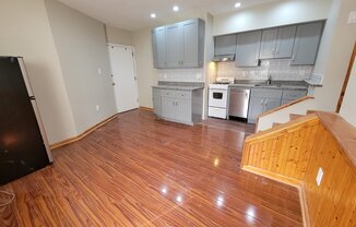 552 N 17 ST