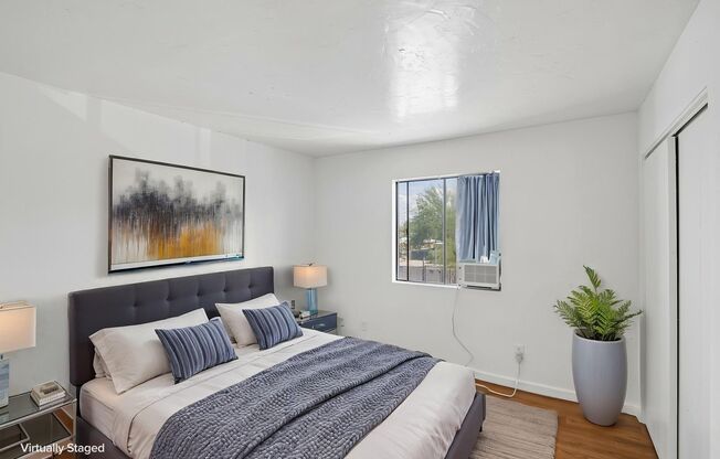 3 beds, 1 bath, 950 sqft, $975, Unit 201