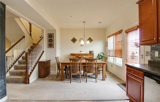 Beautiful 3-Bedroom, 2.5-Bath Townhome in Wexford available September 1!