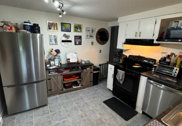 128 SUNNYSIDE ST