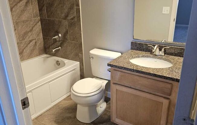 2 beds, 2 baths, 1,142 sqft, $1,400, Unit 31-304