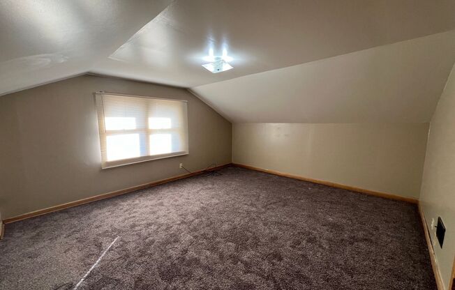 RENT REDUCED! New Flooring & Paint! 3 Bedroom, 1 bath Home located near Norfolk Senior High!