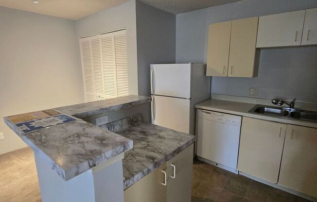 1 bed, 1 bath, $1,300