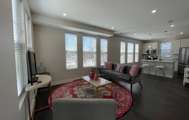 2 Bedroom 2.5 Bathroom Multi Level Corner Unit Flat in Ralston
