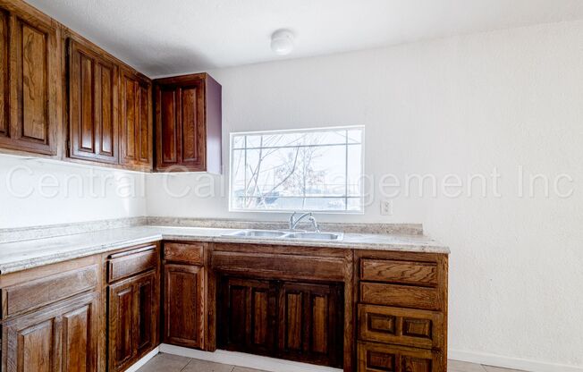 2 beds, 1 bath, $1,395