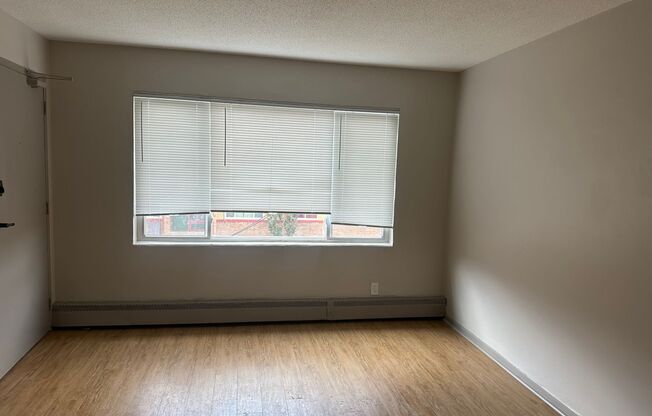 1 bed, 1 bath, 600 sqft, $1,040, Unit 308-1