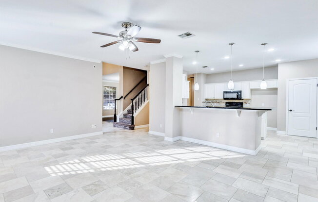 808 GOODSPEED PKWY