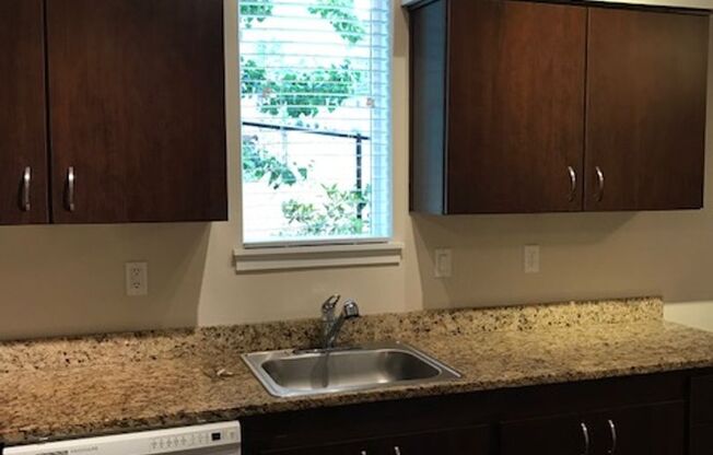 1 bed, 1 bath, 624 sqft, $1,500, Unit 2-110