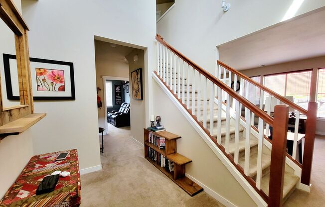 Bright, Spacious 4 bedroom in Poulsbo