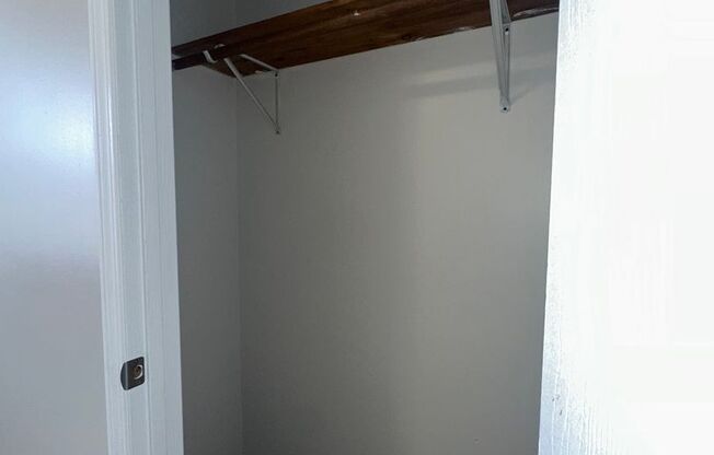 2 beds, 1 bath, 800 sqft, $925, Unit 773