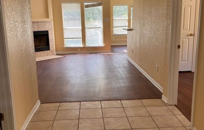 3 Bedroom 2 Bathroom Georgetown Home