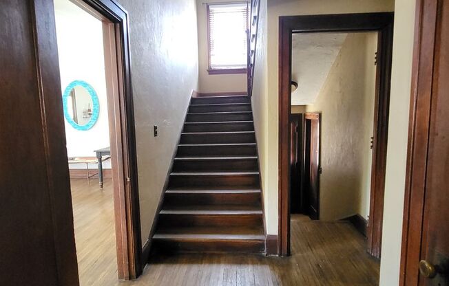 4 beds, 2.5 baths, $1,900