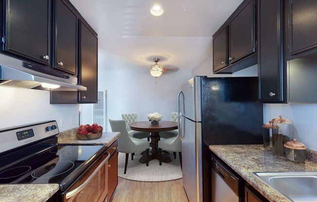 Arroyo Vista | Gated Apartments in San Diego with Modern Interiors