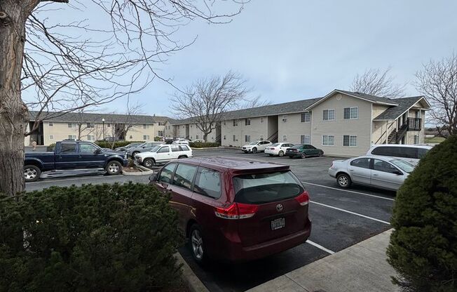 2 beds, 1 bath, $1,224, Unit 316