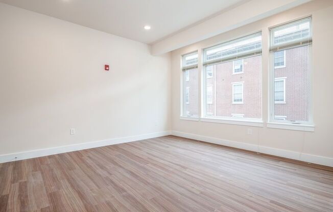 Studio, 1 bath, 500 sqft, $1,395, Unit 301