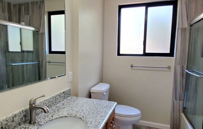 Cute Single Family Home, Newer kitchen, New Bathroom, Fresh Paint, Vaulted Ceilings, Large Yard!