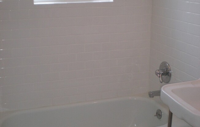 1 bed, 1 bath, 624 sqft, $1,495, Unit B07