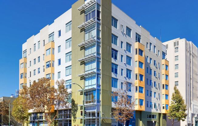 2 beds, 1 bath, 760 sqft, $2,845, Unit 704