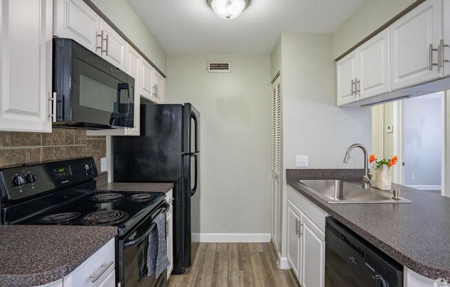 1 bed, 1 bath, 650 sqft, $1,175