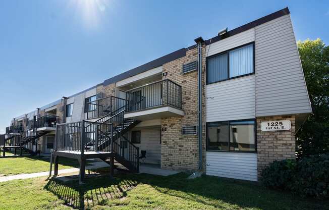 Two story apartment building at Parkwest Gardens West Fargo, ND 58078 