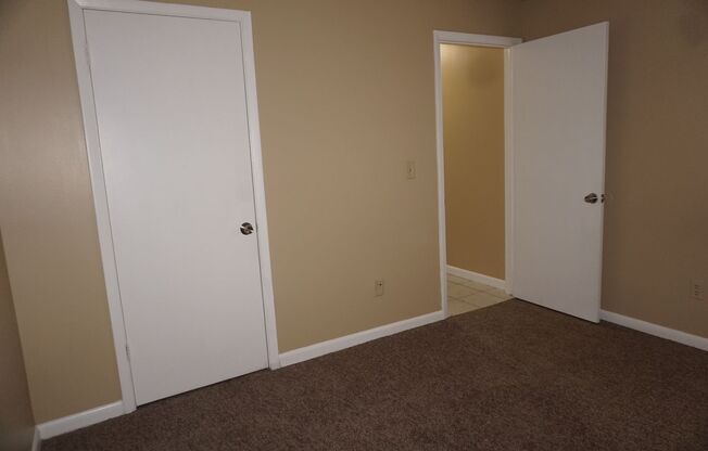 2 beds, 2 baths, $1,300