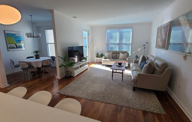 3 beds, 2 baths, $5,250, Unit # 1418