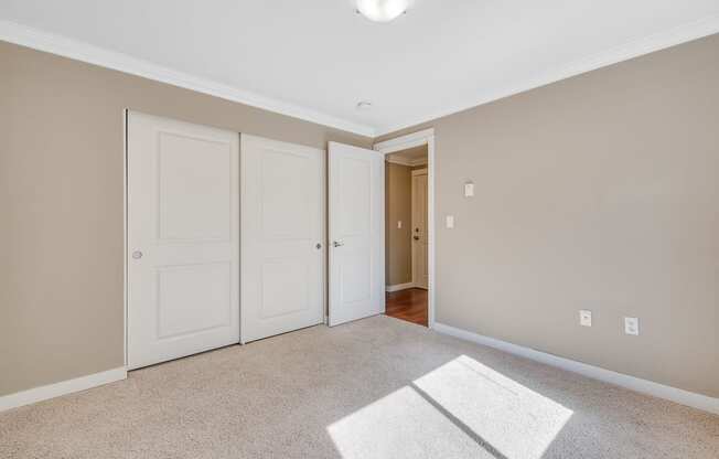 Bedroom at Whispering Brook Apartments, Des Moines, WA