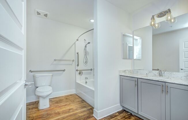 2 beds, 2 baths, 1,064 sqft, $1,850, Unit 211