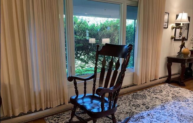 Spacious 5BR House in Columbia
