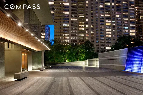1 bed, 1 bath, 715 sqft, $7,000, Unit 32C