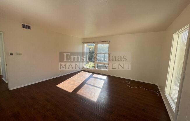 3690-92 Country Club Dr.