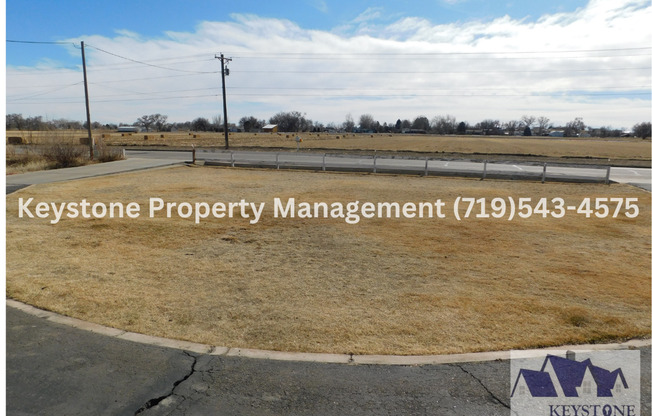 St. Charles Mesa! Spacious 4 Bedroom/1.5 Bathroom/2 Car Garage $2000/$2000