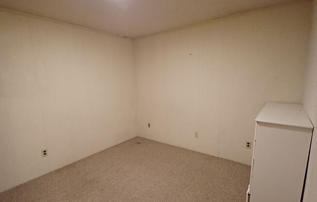 2 beds, 1.5 baths, $749, Unit #17