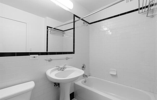 2 beds, 2 baths, $6,695, Unit 38F