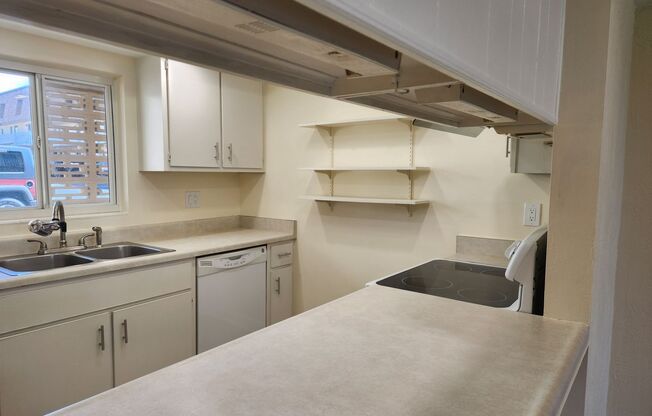 2 beds, 2 baths, $1,795, Unit unit 21-A