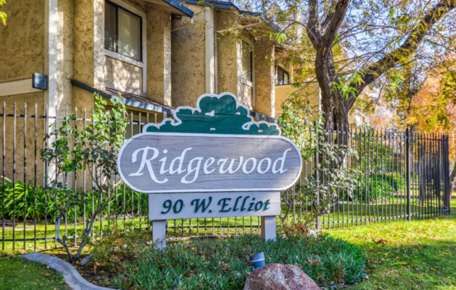 Ridgewood Apartments