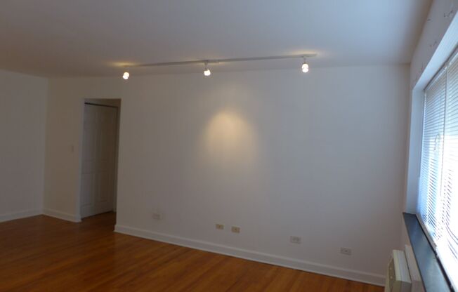 1 bed, 1 bath, 650 sqft, $1,550, Unit 4B