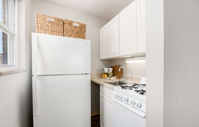 Studio, 1 bath, 350 sqft, $735, Unit 1850-34