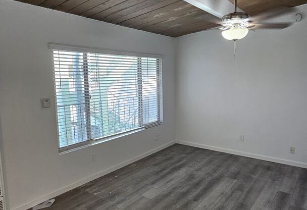 1 bed, 1 bath, 400 sqft, $1,795, Unit 16