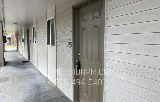 2 beds, 1 bath, 780 sqft, $1,275, Unit Unit 27